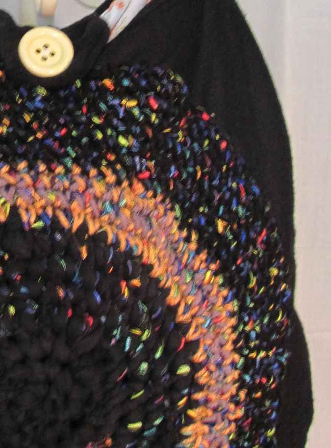 large image of art item: bag – button white black crochet disc