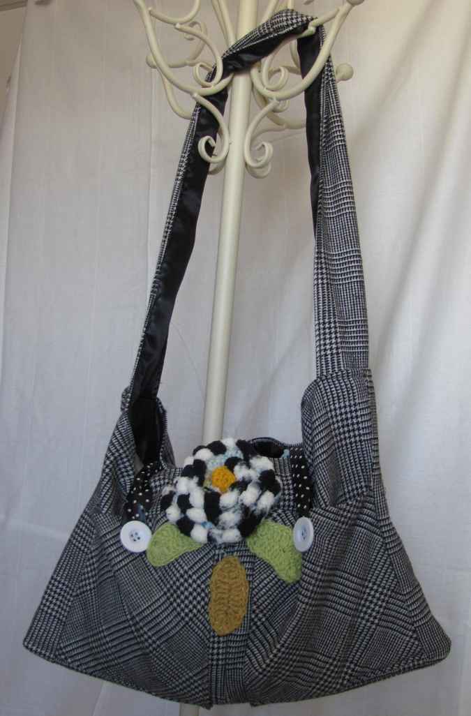 large image of art item: bag – checkered black and white