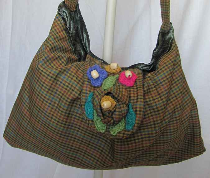 large image of art item: bag – checkered flowers with beads