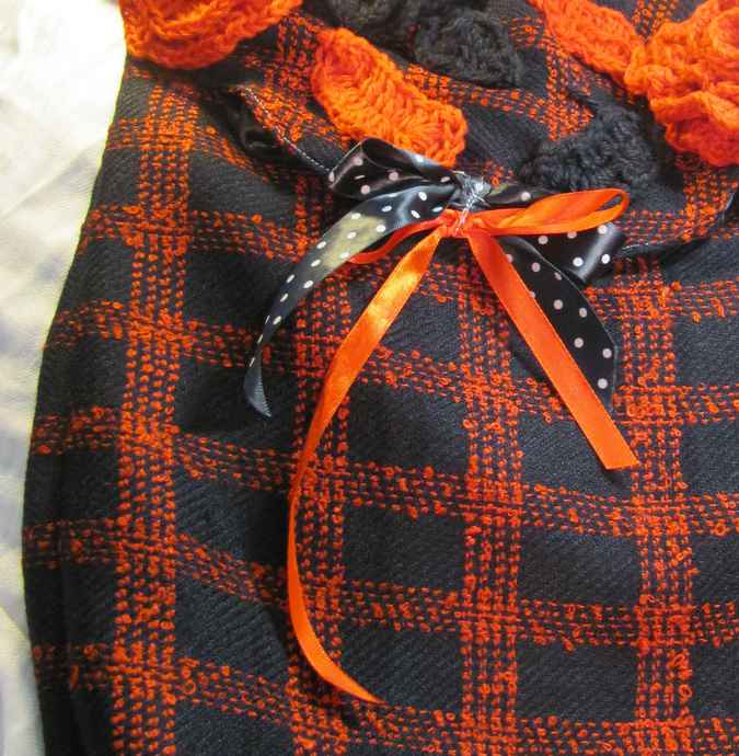 large image of art item: bag – checkered orange black