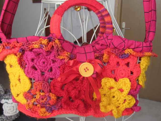 large image of art item: bag – checkered pink crochet flowers red yellow