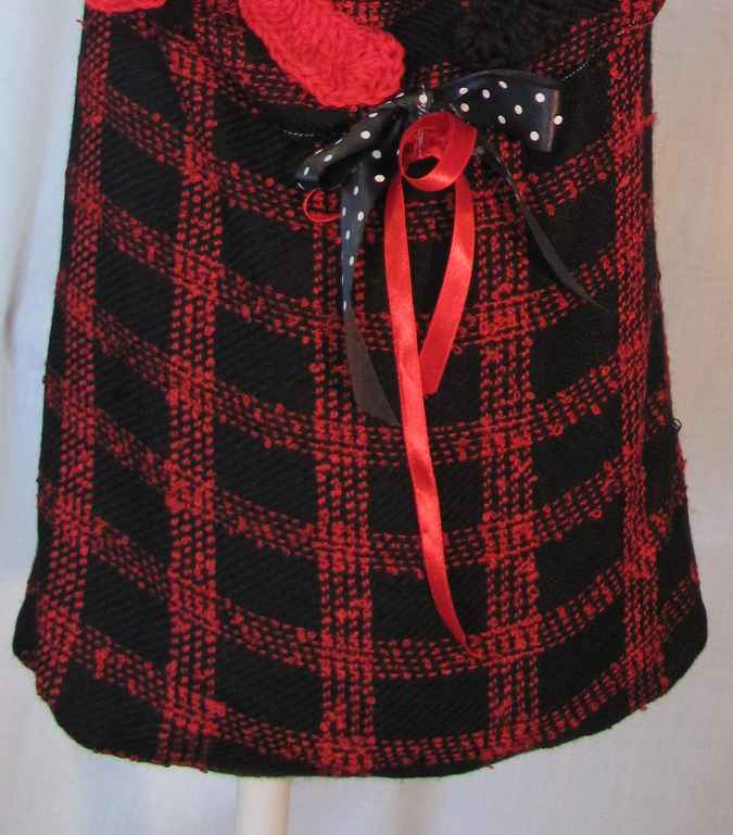 large image of art item: bag – checkered red black