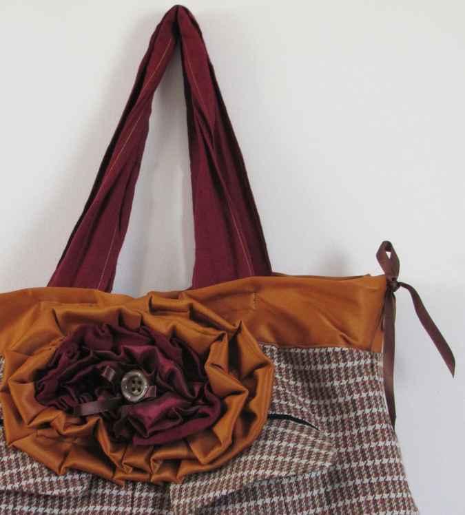 large image of art item: bag – checkered with orange crimson rose