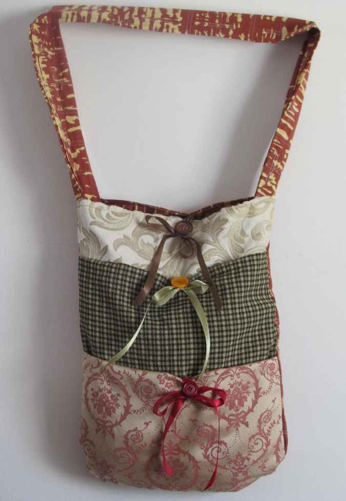 large image of art item: bag – checkered with quiltwork cream pink peach plant motif