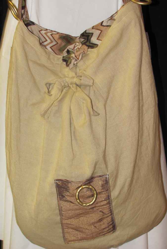 large image of art item: bag – cream brown with ring