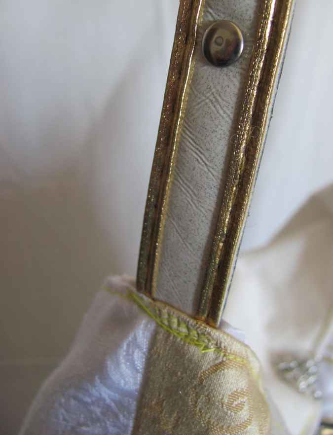 large image of art item: bag – cream gray gold with flowers needlework