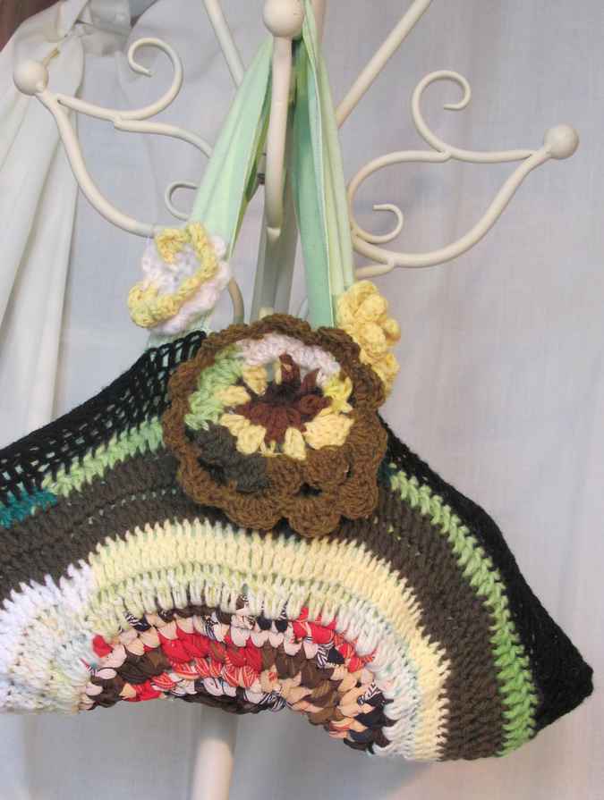 large image of art item: bag – crochet flowers yellow green black