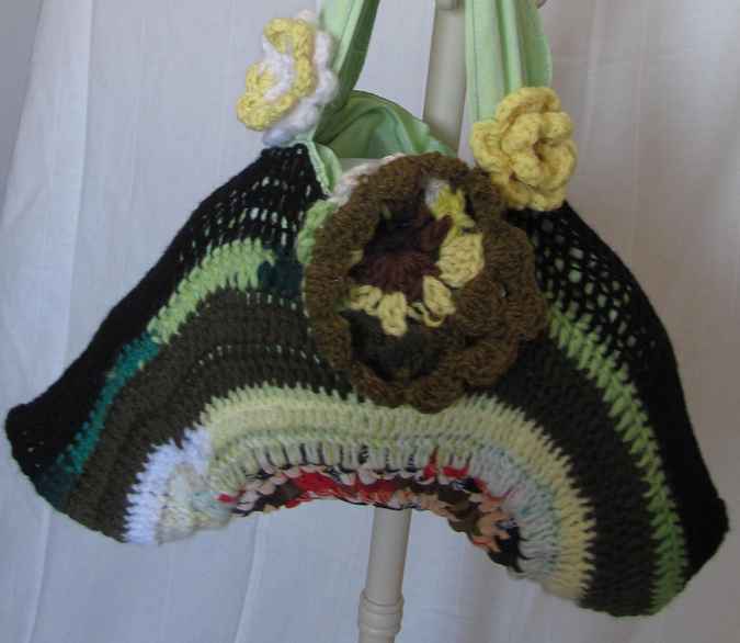 large image of art item: bag – crochet flowers yellow green black