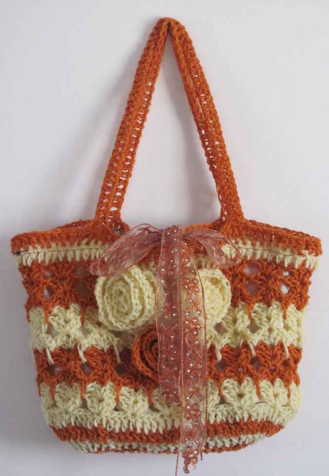 large image of art item: bag – crochet orange cream