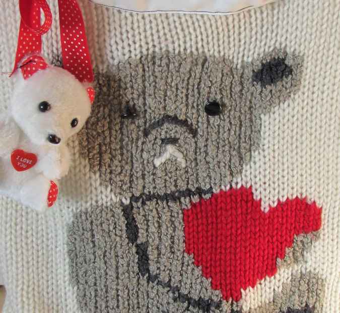 large image of art item: bag – white knitted teddy bear