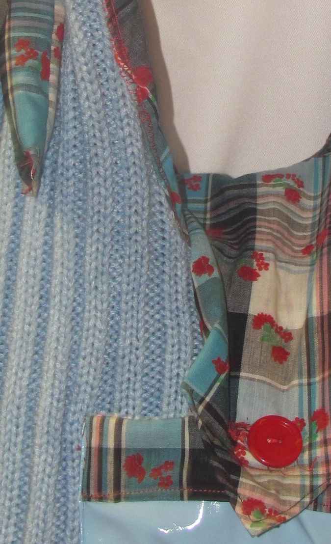 large image of art item: bag – cyan wool