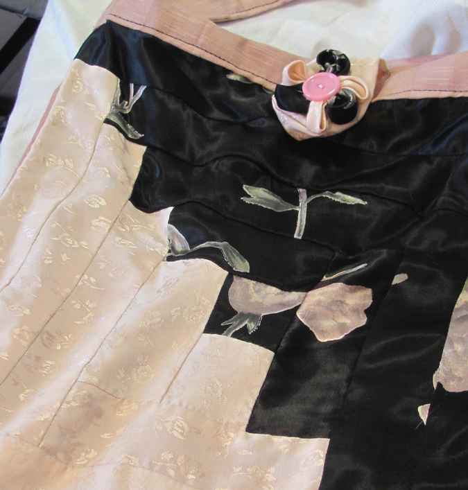 large image of art item: bag – diagonal black and light pink
