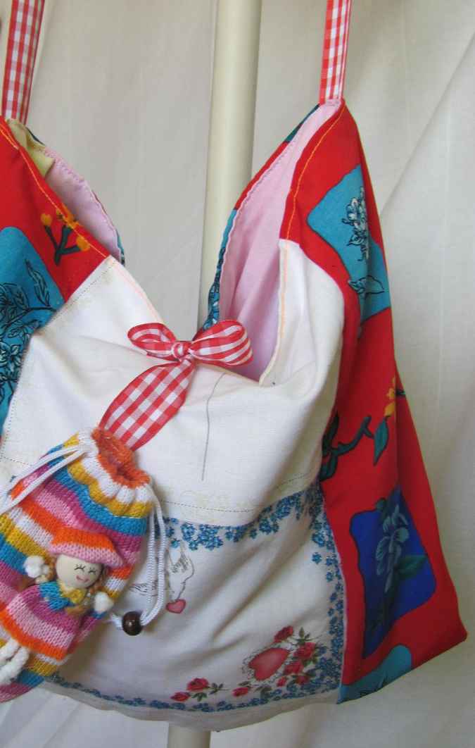 large image of art item: bag – doll crochet