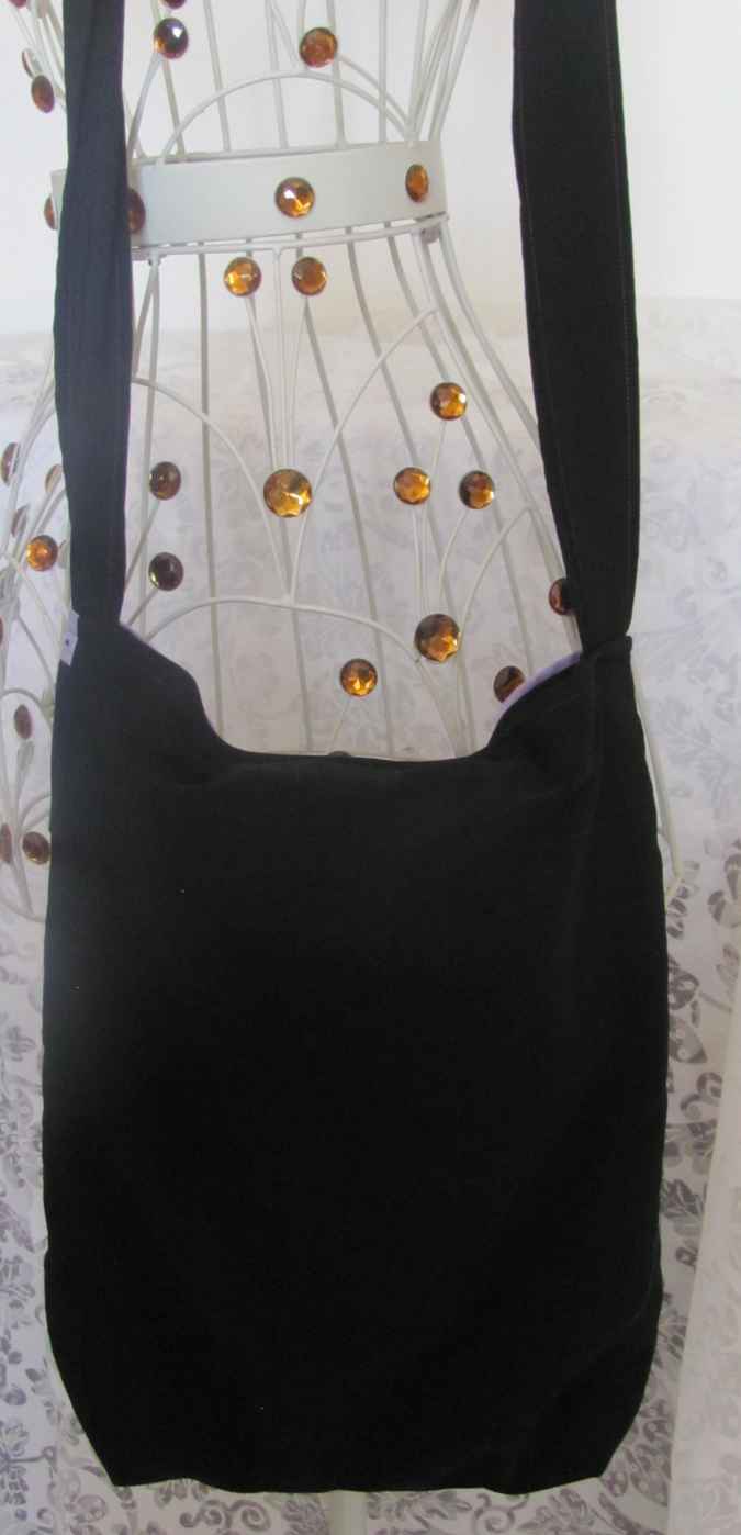large image of art item: bag – embroidery green yellow flowers