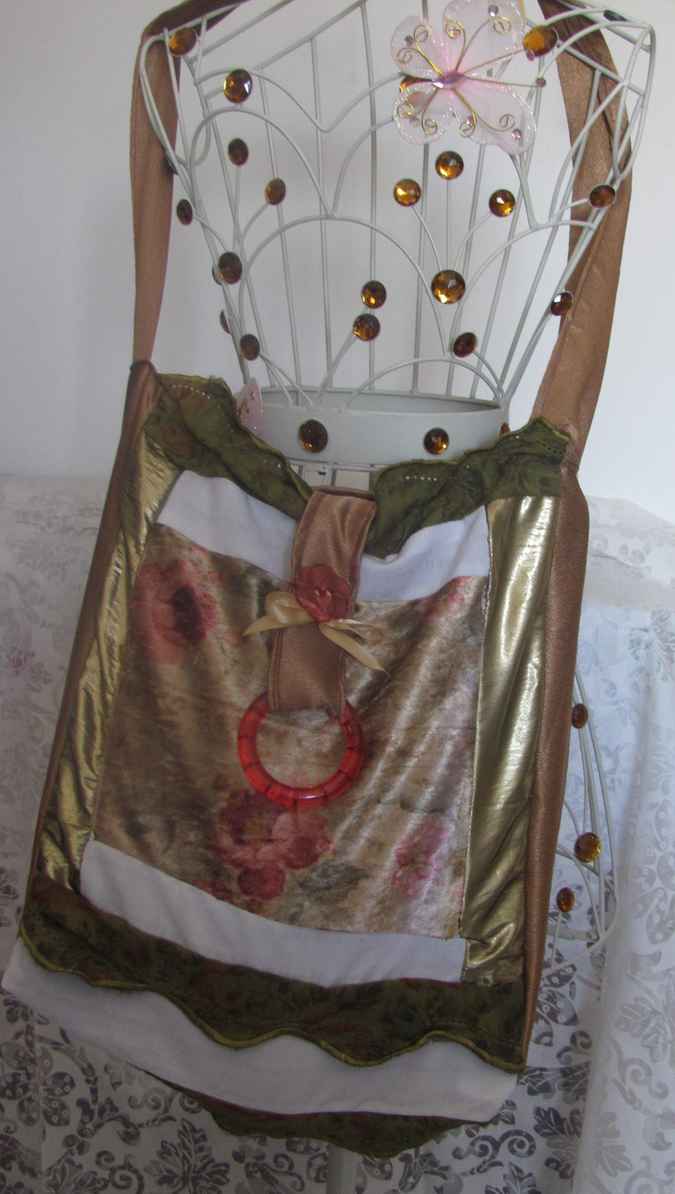 large image of art item: bag – gold red flower red ring