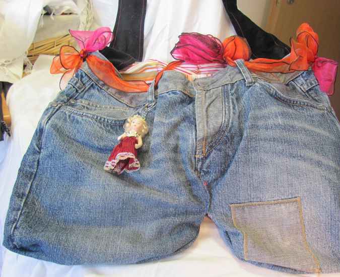 large image of art item: bag – jeans doll ribbon