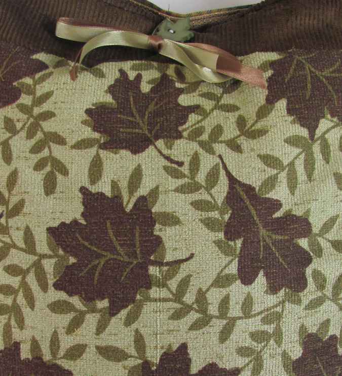 large image of art item: bag – khaki motif maple and oak leaves