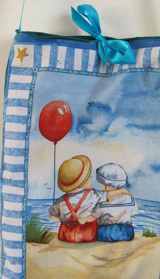 large image of art item: bag – on the seashore with baloon