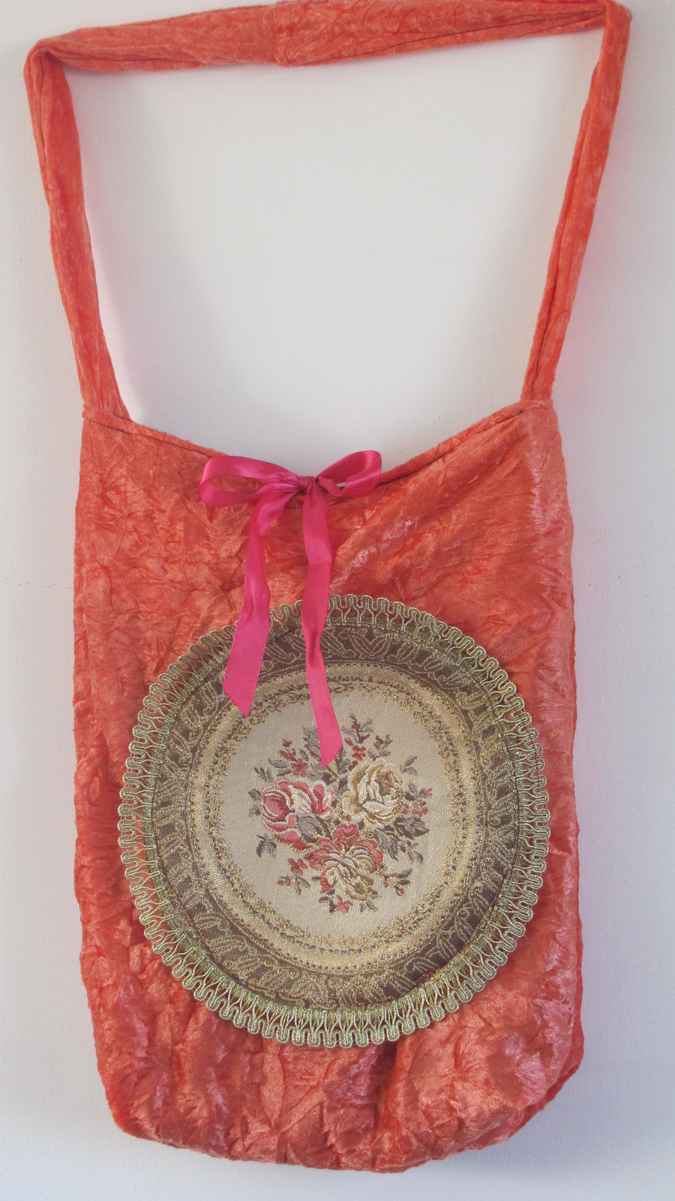 large image of art item: bag – peach quilt brownish disc
