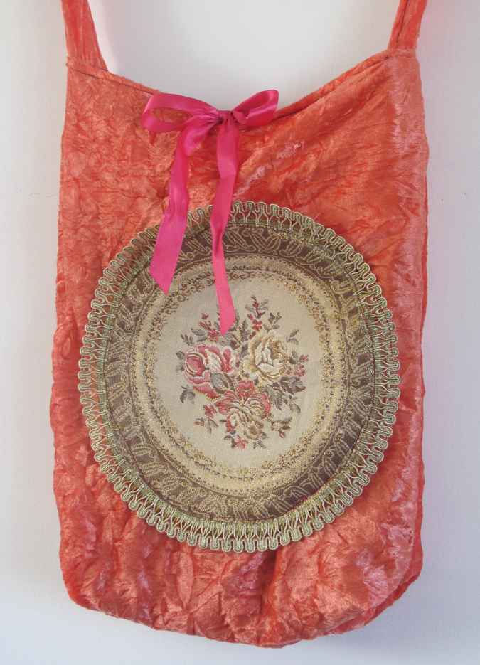 large image of art item: bag – peach quilt brownish disc