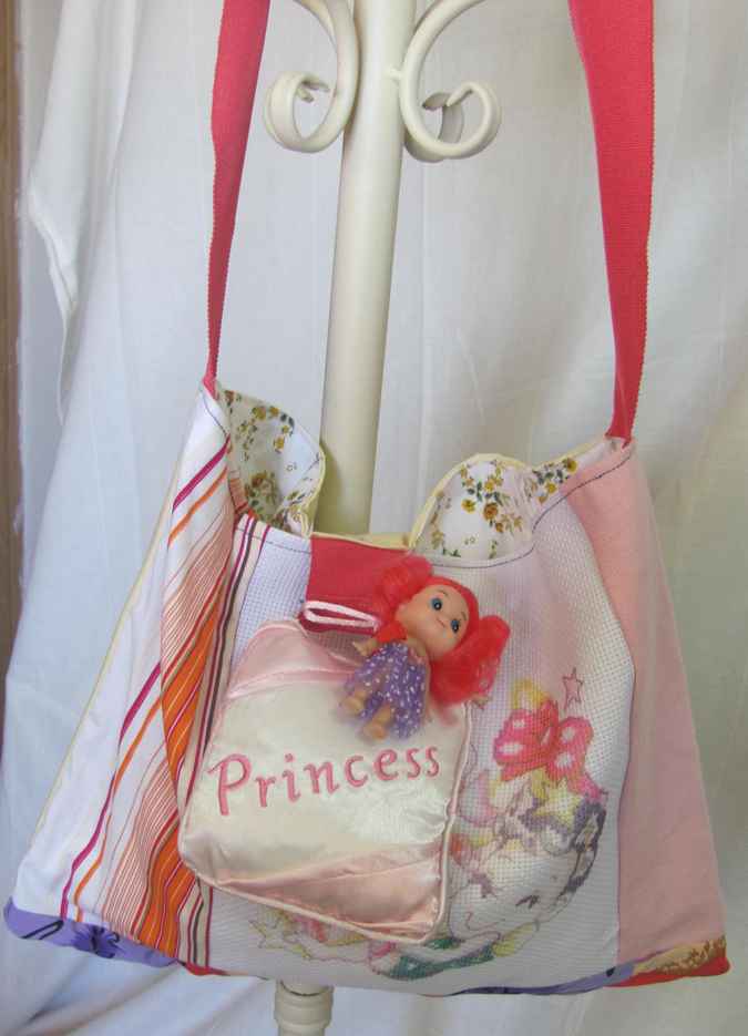 large image of art item: bag – 'princess'