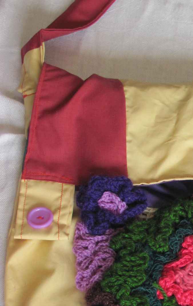 large image of art item: bag – punch banana crochet flowers