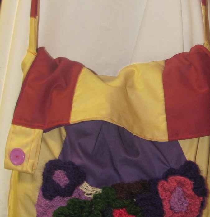 large image of art item: bag – punch banana crochet flowers