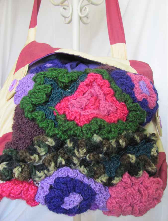 large image of art item: bag – punch banana crochet flowers