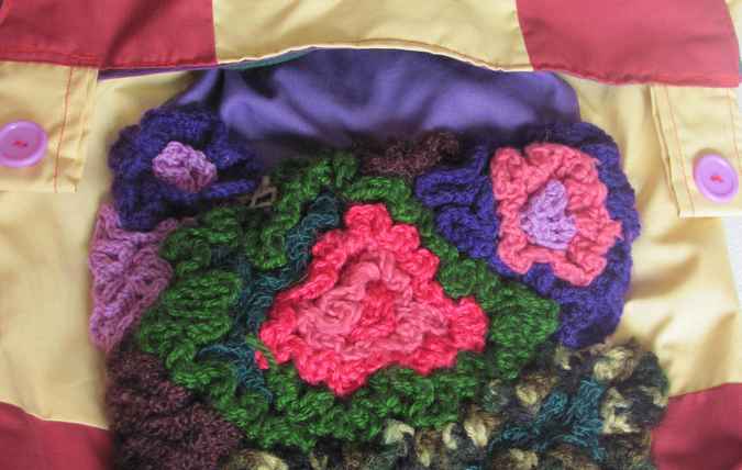 large image of art item: bag – punch banana crochet flowers