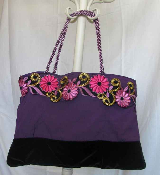 large image of art item: bag – purple with pink flowers