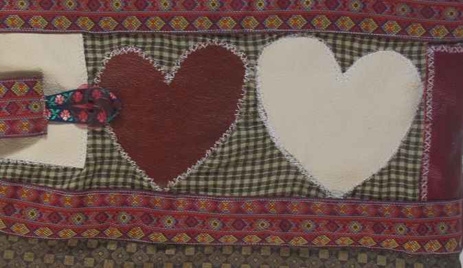 large image of art item: bag – quilt hearts crimson white checkered