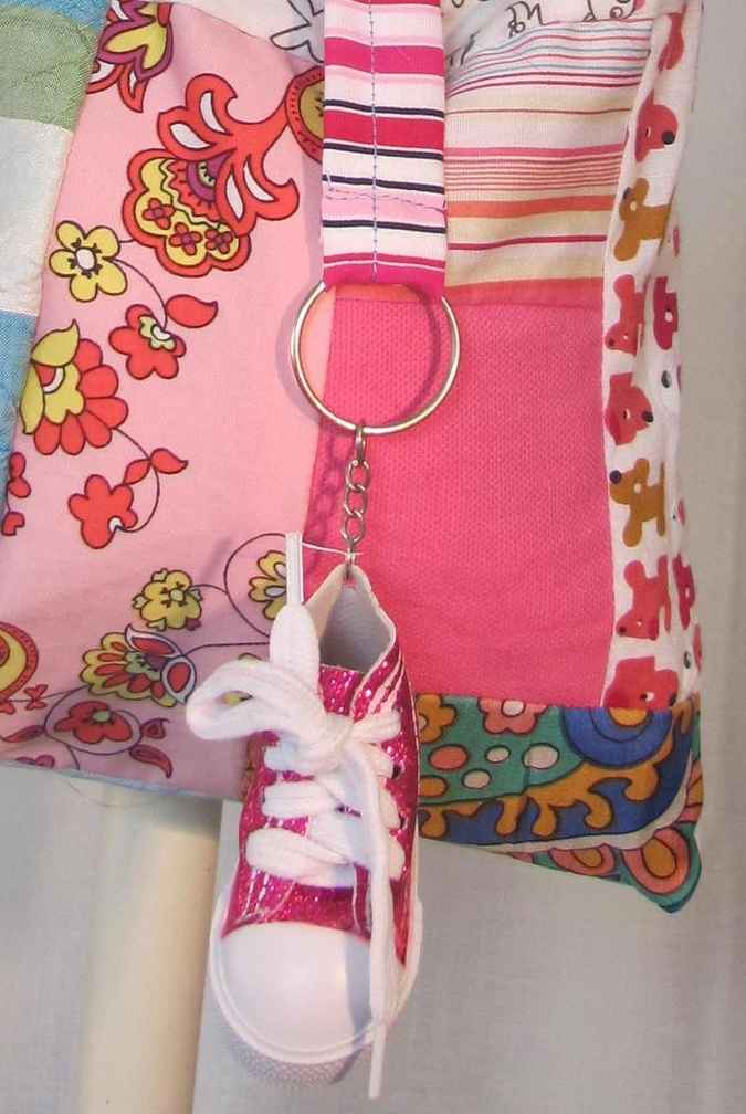 large image of art item: bag – shoe pink