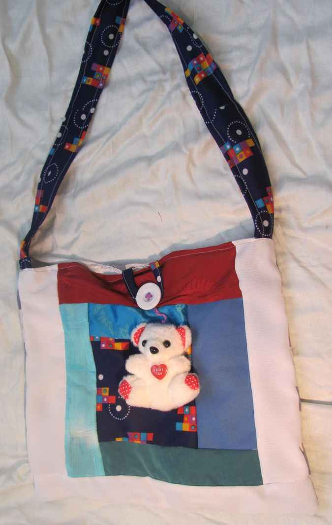 large image of art item: bag – teddy bear white