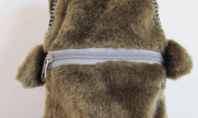 large image of art item: bag – teddy bear zipper brown
