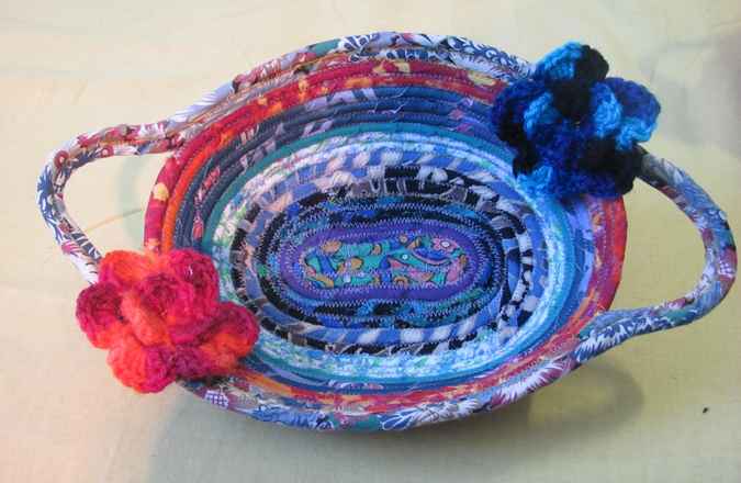 large image of art item: basket – crochet flowers red blue