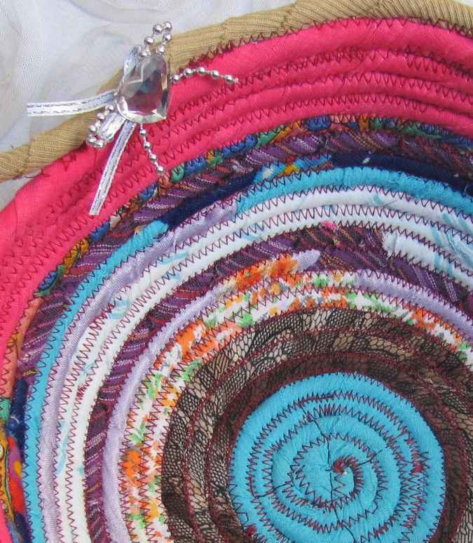 large image of art item: basket – cyan center pink perimeter diamond hearts