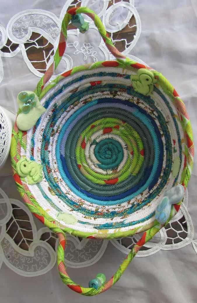 large image of art item: basket – duckling heart green