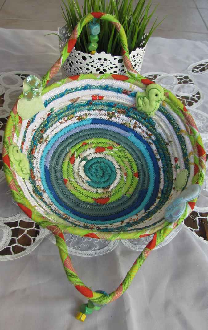 large image of art item: basket – duckling heart green