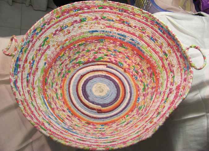 large image of art item: basket – flowers pinkish