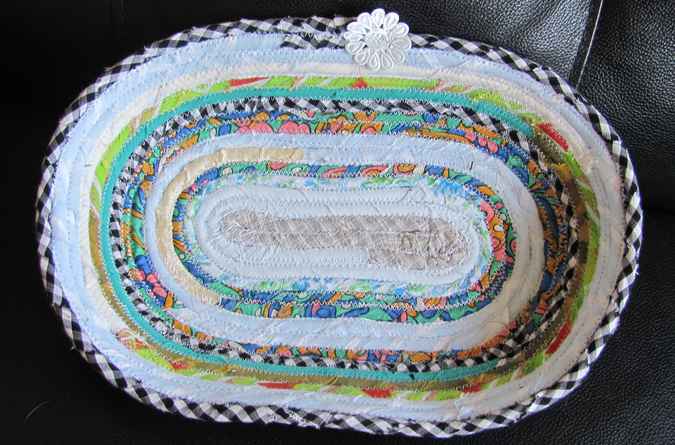 large image of art item: basket – long white checkred