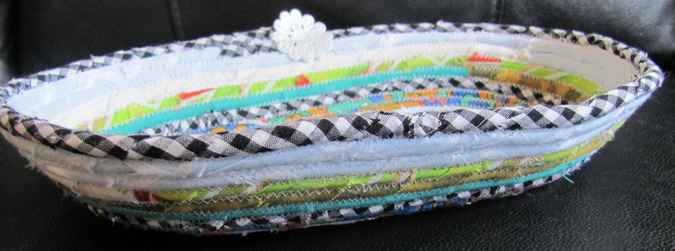 large image of art item: basket – long white checkred