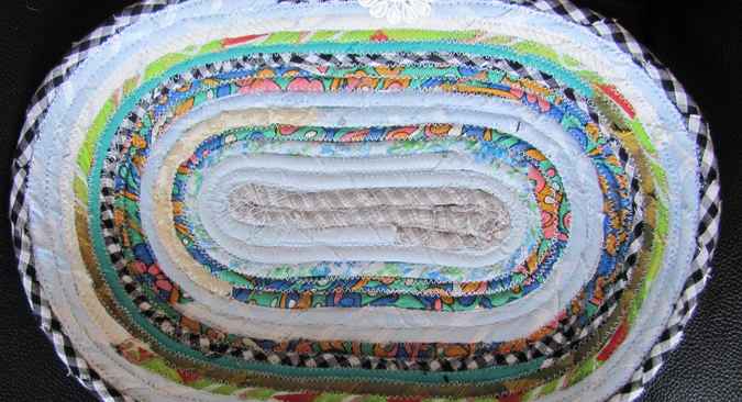 large image of art item: basket – long white checkred