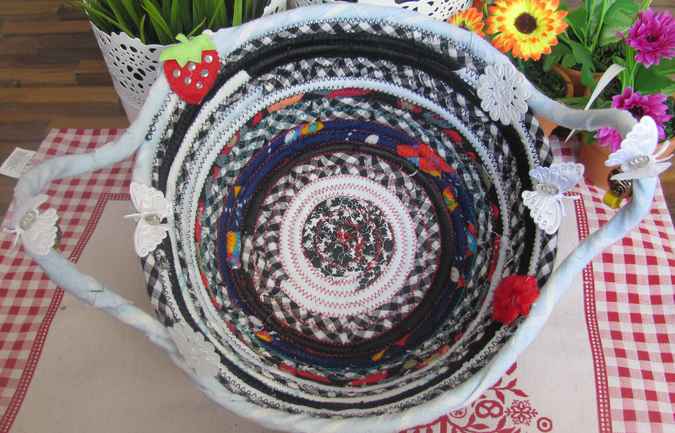 large image of art item: basket – strawberry white checkered