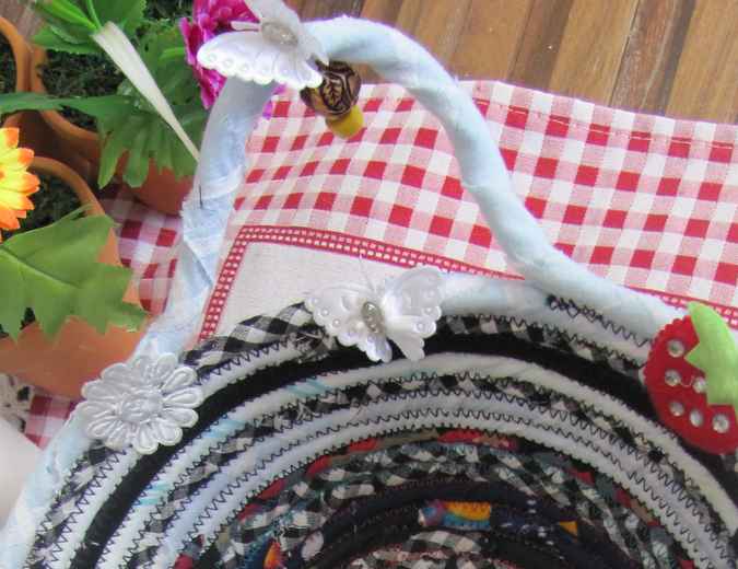 large image of art item: basket – strawberry white checkered