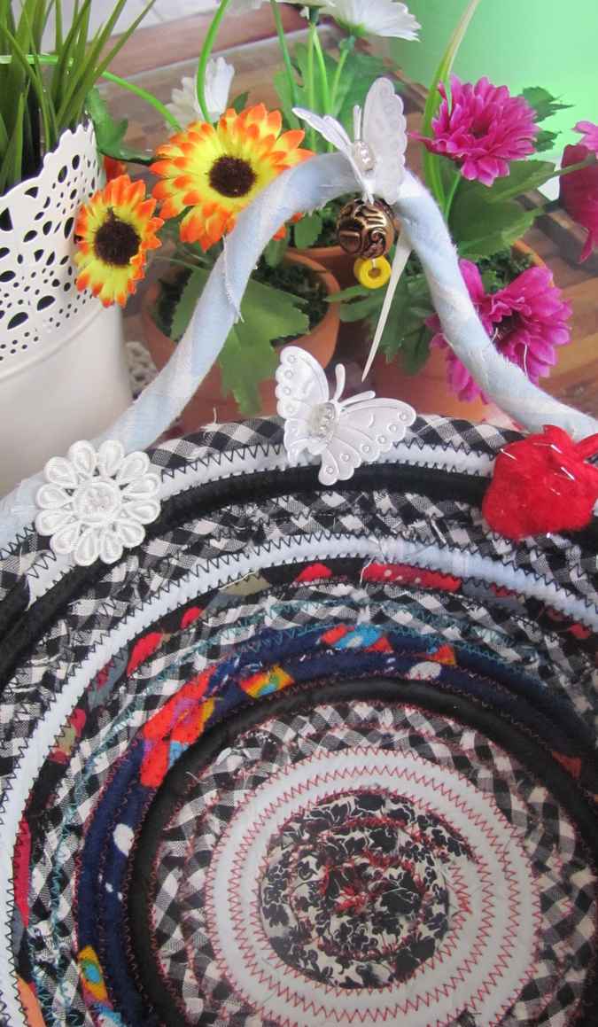 large image of art item: basket – strawberry white checkered