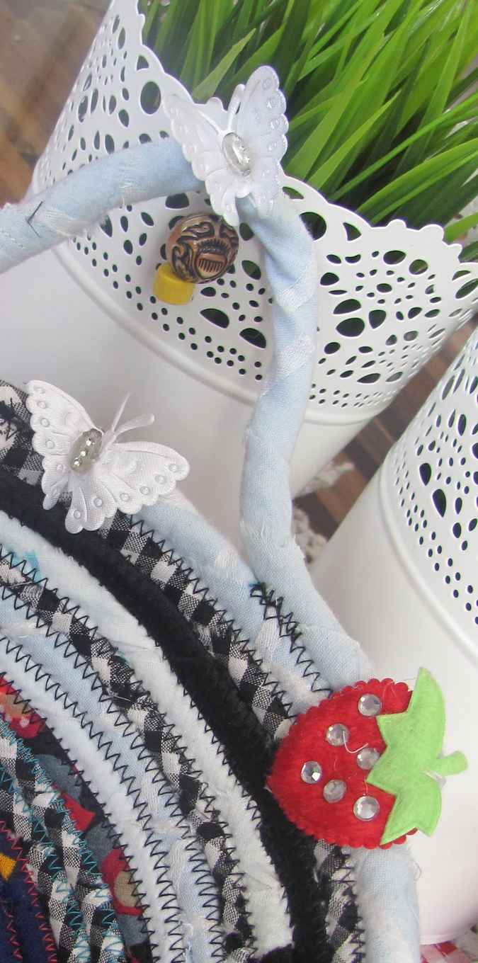 large image of art item: basket – strawberry white checkered