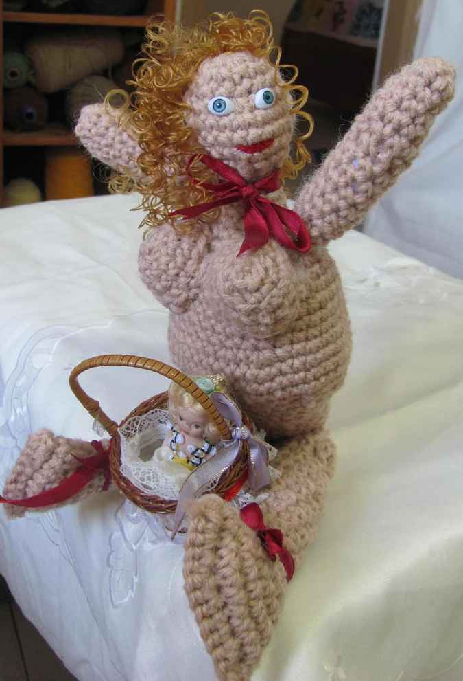 large image of art item: doll – mother and child crochet