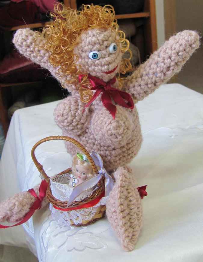 large image of art item: doll – mother and child crochet
