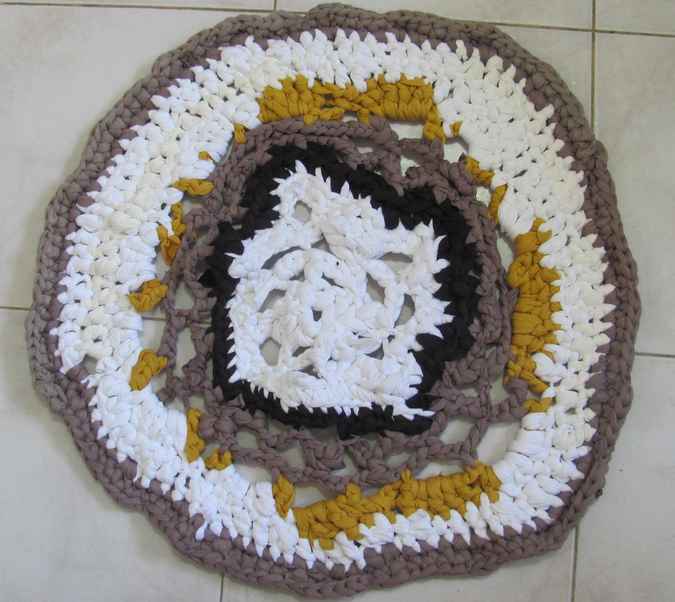 large image of art item: decor – rug violet white black yellow