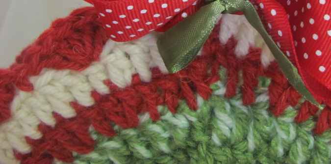 large image of art item: decor – crochet red white green